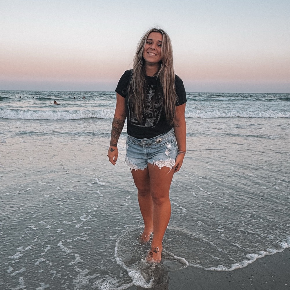 Meet your Posher, Amanda